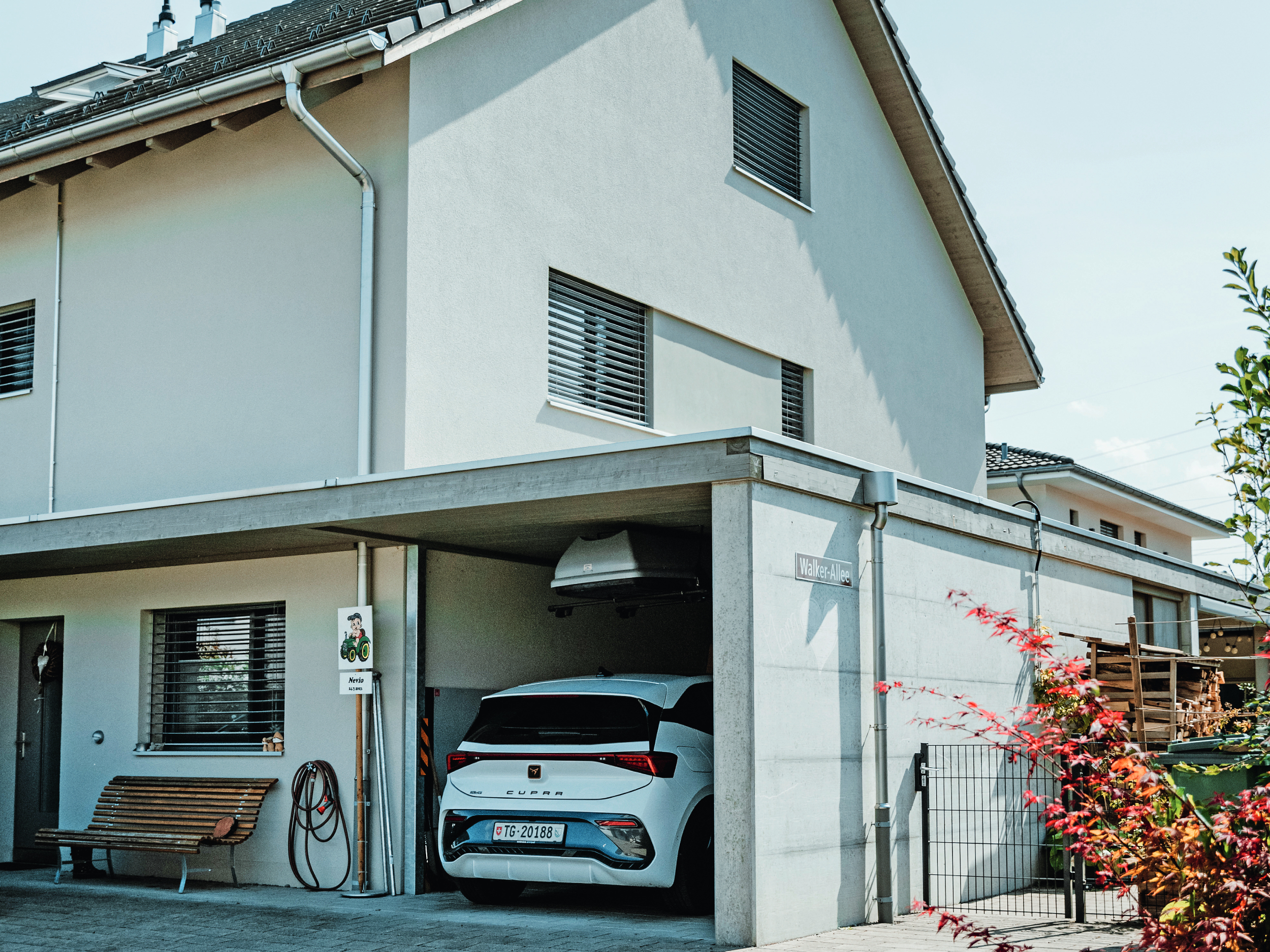 Das Haus steht zentrumsnah und doch in einem familiären, ruhigen Quartier.